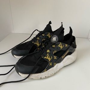 Custom Louis Vuitton huaraches